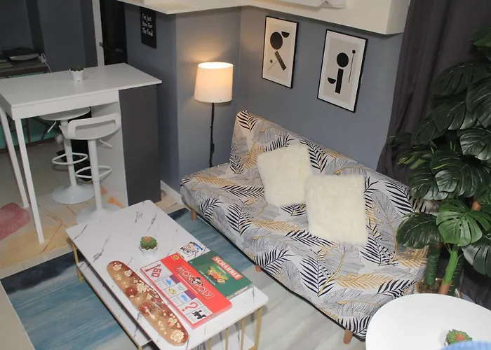 A2j Bgc Luxury 2br Loft Near Burgos Circle, Malls