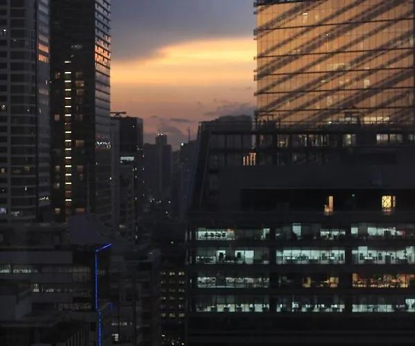 A2j Bgc Luxury 2br Loft Near Burgos Circle, Malls Manila