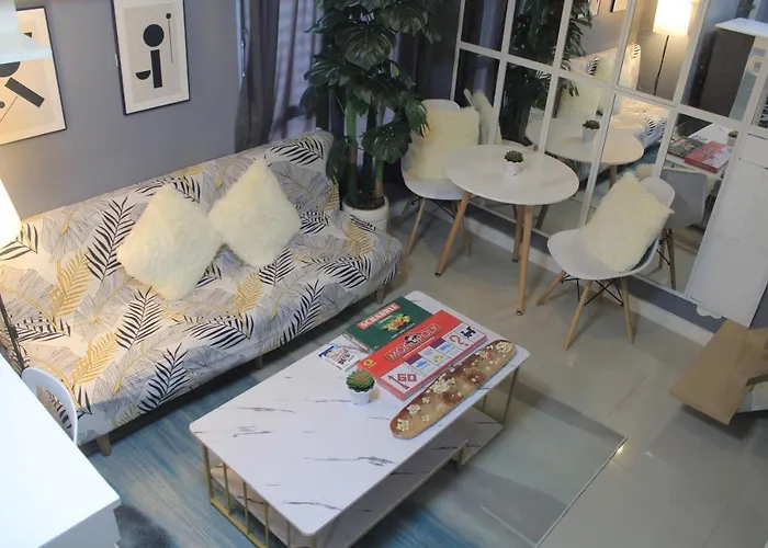 A2j Bgc Luxury 2br Loft Near Burgos Circle, Malls Apartment