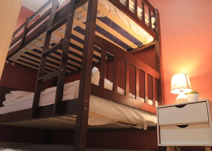 Apartment A2j Bgc Luxury 2br Loft Near Burgos Circle, Malls Manila