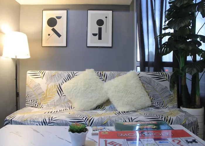 A2j Bgc Luxury 2br Loft Near Burgos Circle, Malls * Manila