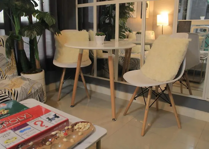 Apartment A2j Bgc Luxury 2br Loft Near Burgos Circle, Malls