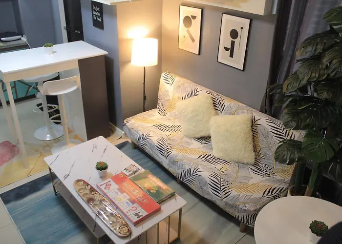 A2j Bgc Luxury 2br Loft Near Burgos Circle, Malls Manila