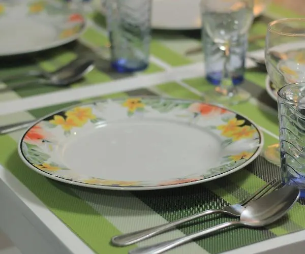 A2j Bgc Luxury 2br Loft Near Burgos Circle, Malls
