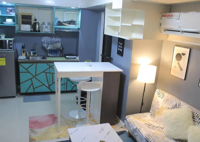A2j Bgc Luxury 2br Loft Near Burgos Circle, Malls Apartment Manila