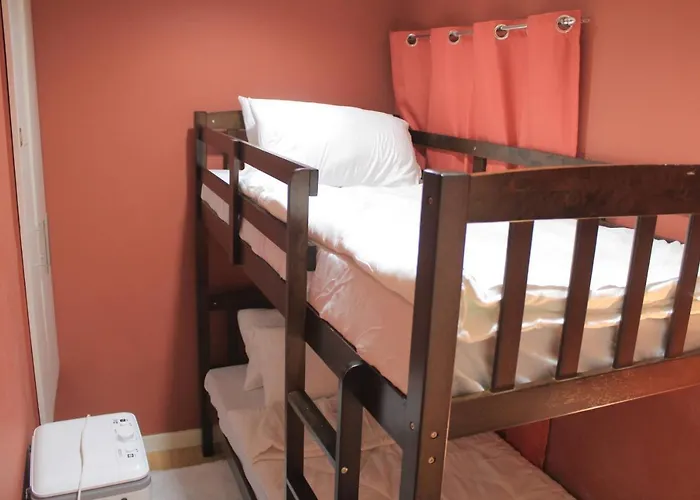 A2j Bgc Luxury 2br Loft Near Burgos Circle, Malls Manila